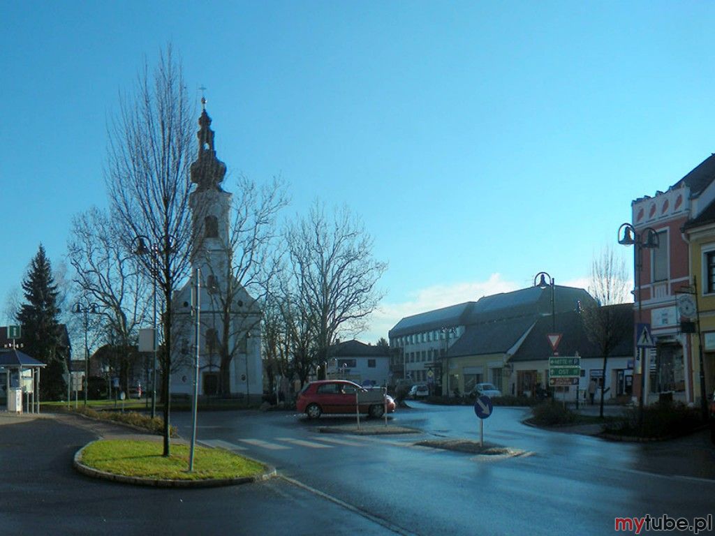 Jennersdorf - miasto w Austrii, siedziba powiatu Jennersdorf, który znajduje się przy granicy austriacko-słoweńsko-węgierskiej, w kraju związkowym Burgenland. Zamieszkiwane jest przez około 4,2 tys. mieszkańców. Jest to wpaniałe miejsce dla...