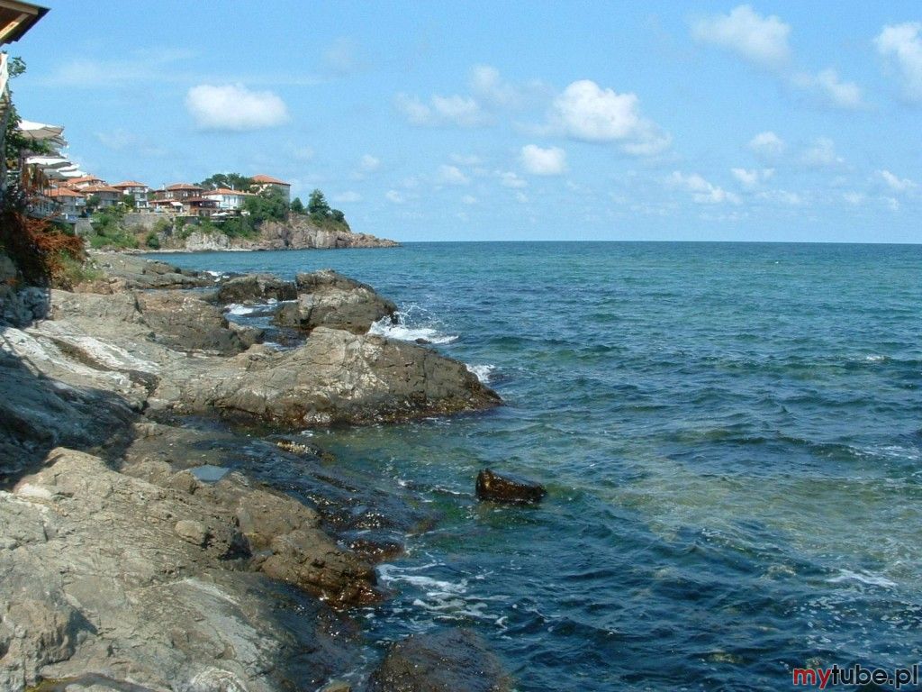 Sozopol to małe bułgarskie miasto położone na południowym wybrzeżu Morza Czarnego. Sozopol jest jednym z najstarszych miast na bułgarskim wybrzeżu. Historyczne badania w okolicach miasta odkryły pochodzące sprzed epoki brązu pozostałości...