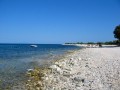 Gajac jest to mała miejscowość położona w północno-zachodniej części wyspy Pag, w sąsiedztwie Novaliji i słynnej plaży Zrce. Gajac jest to ośrodek wypoczynkowy leżący na uboczu, z dala od turystycznego tłumu, jest świetną bazą wypadową do Novalji i Pagu. Dobrze rozwinięta baza sportów wodnych, świetnie przygotowane kempingi i dostęp do plaży są jego głównymi atutami Gajac. Gajac to doskonałe miejsce dla lubiących nurkowanie, zwiedzanie okolicy na rowerze, zacisze i spokój.