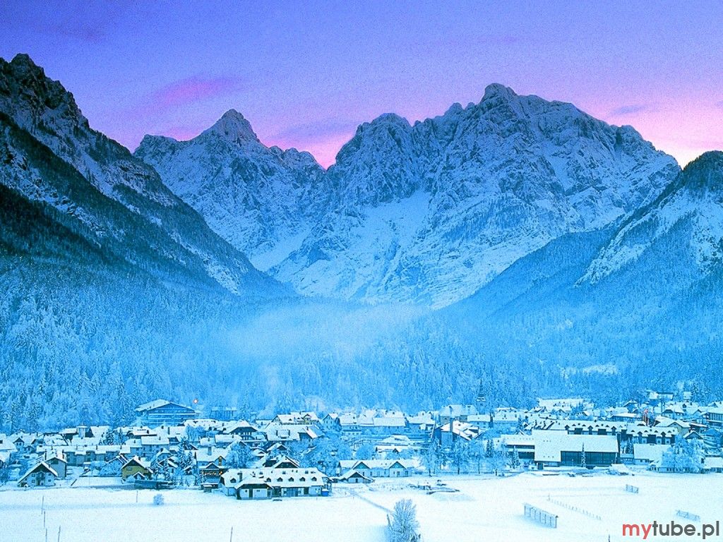 W Słowenii, nieopodal granicy austriackiej i włoskiej, w górskiej dolinie zwanej Zgornjesavska valley leży nowoczesne wczasowisko - Kranjska Gora. Świetnie poczują się tam nie tylko narciarze, ale również wszyscy Ci, którzy lubią aktywny...